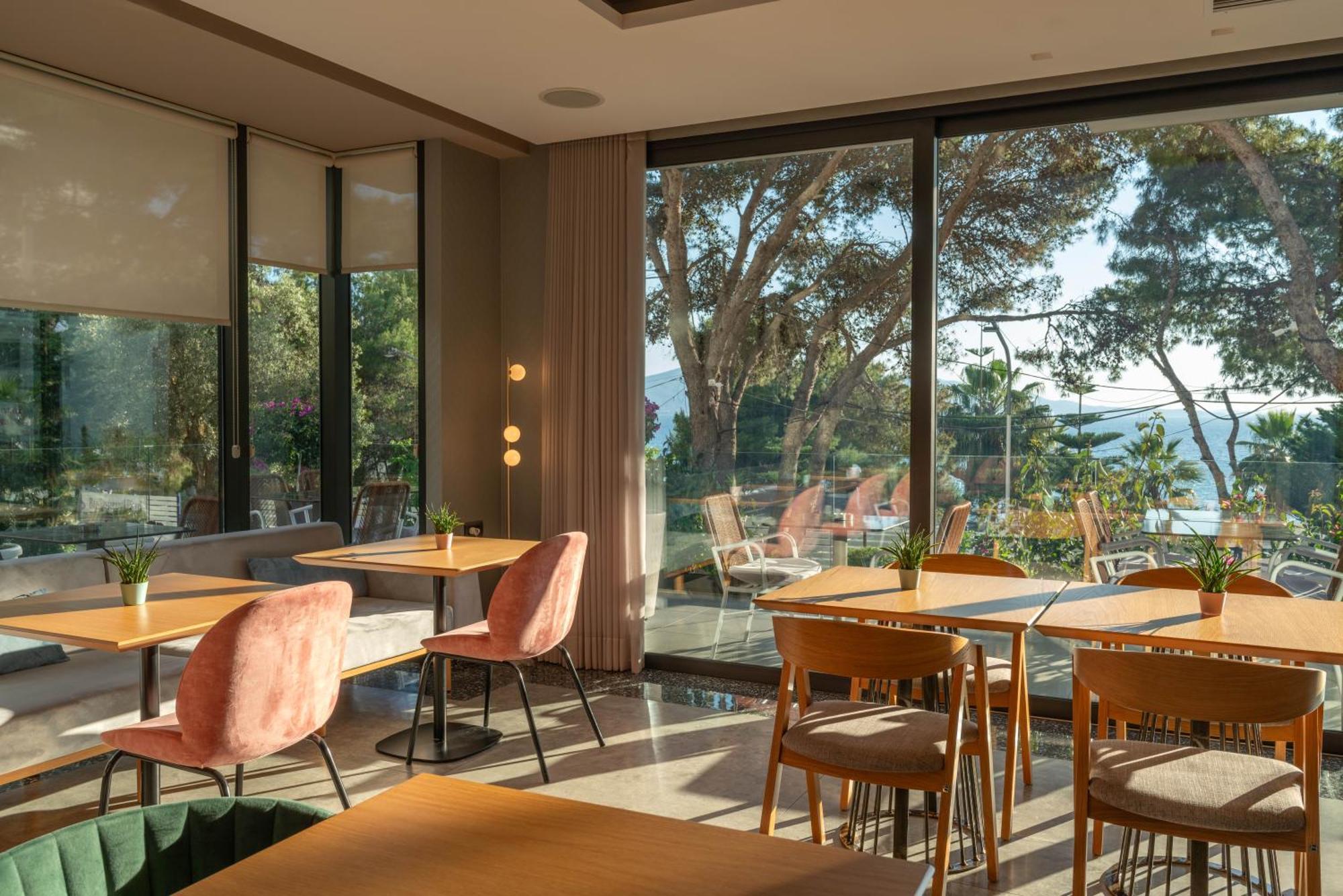 Hotel Glow Boutique & Sarandë