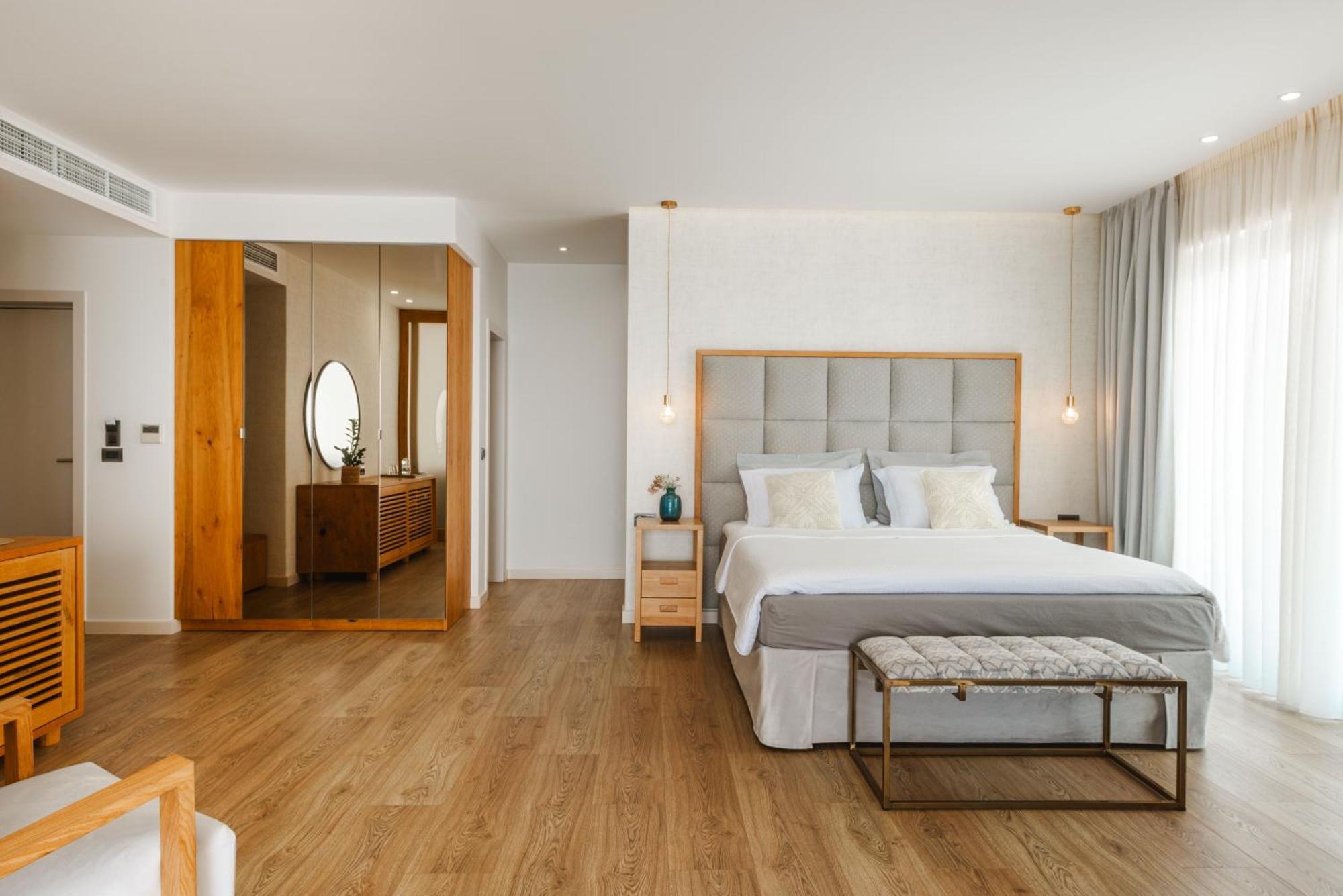 Glow Boutique & Hotel
