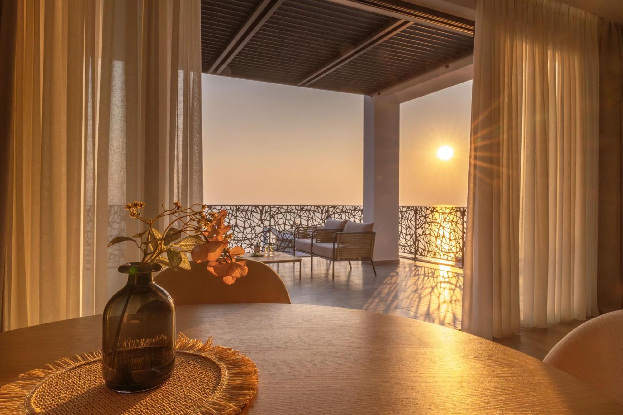Glow Boutique & Sarandë