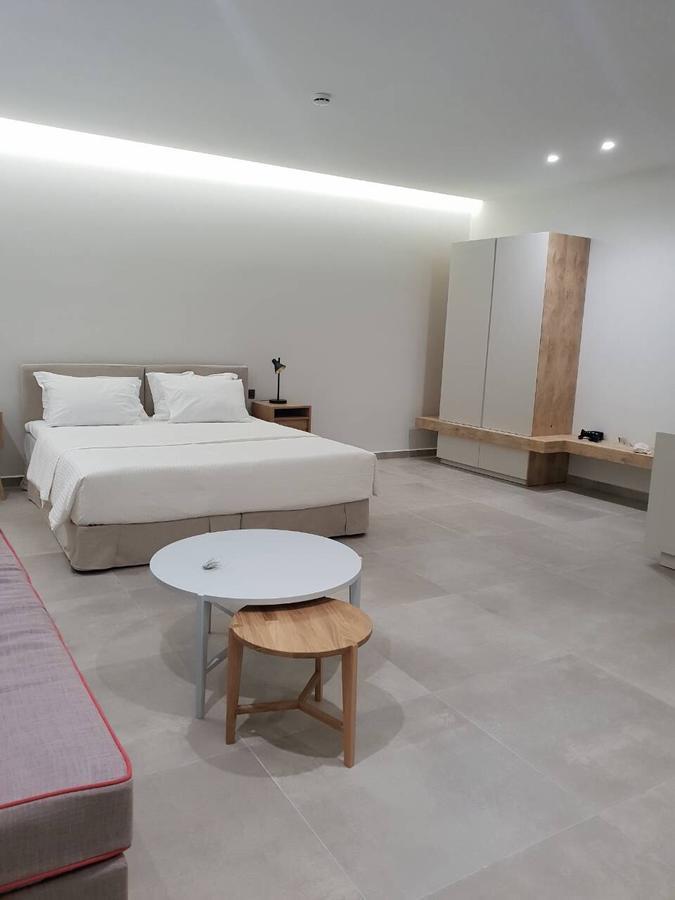 Glow Boutique & Hotel Sarandë