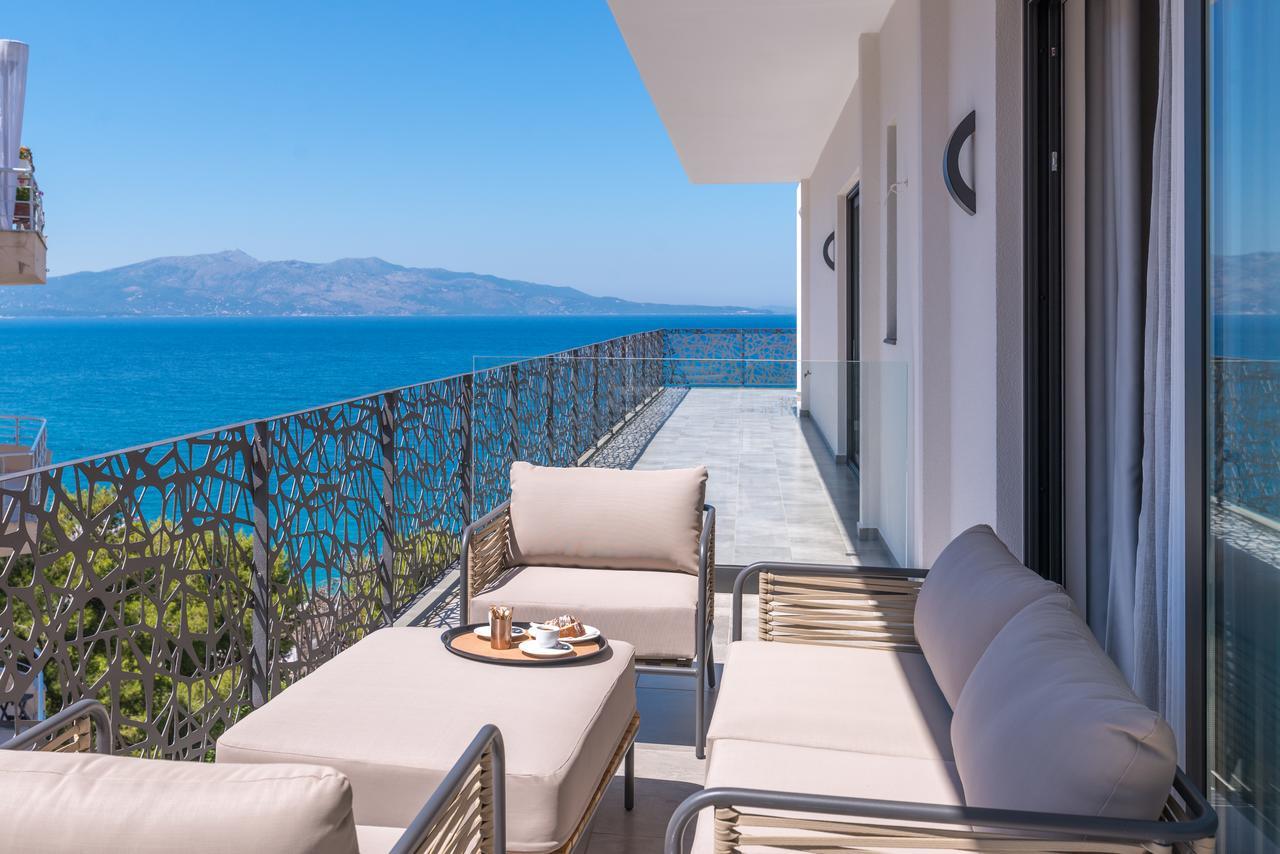 Glow Boutique & Saranda