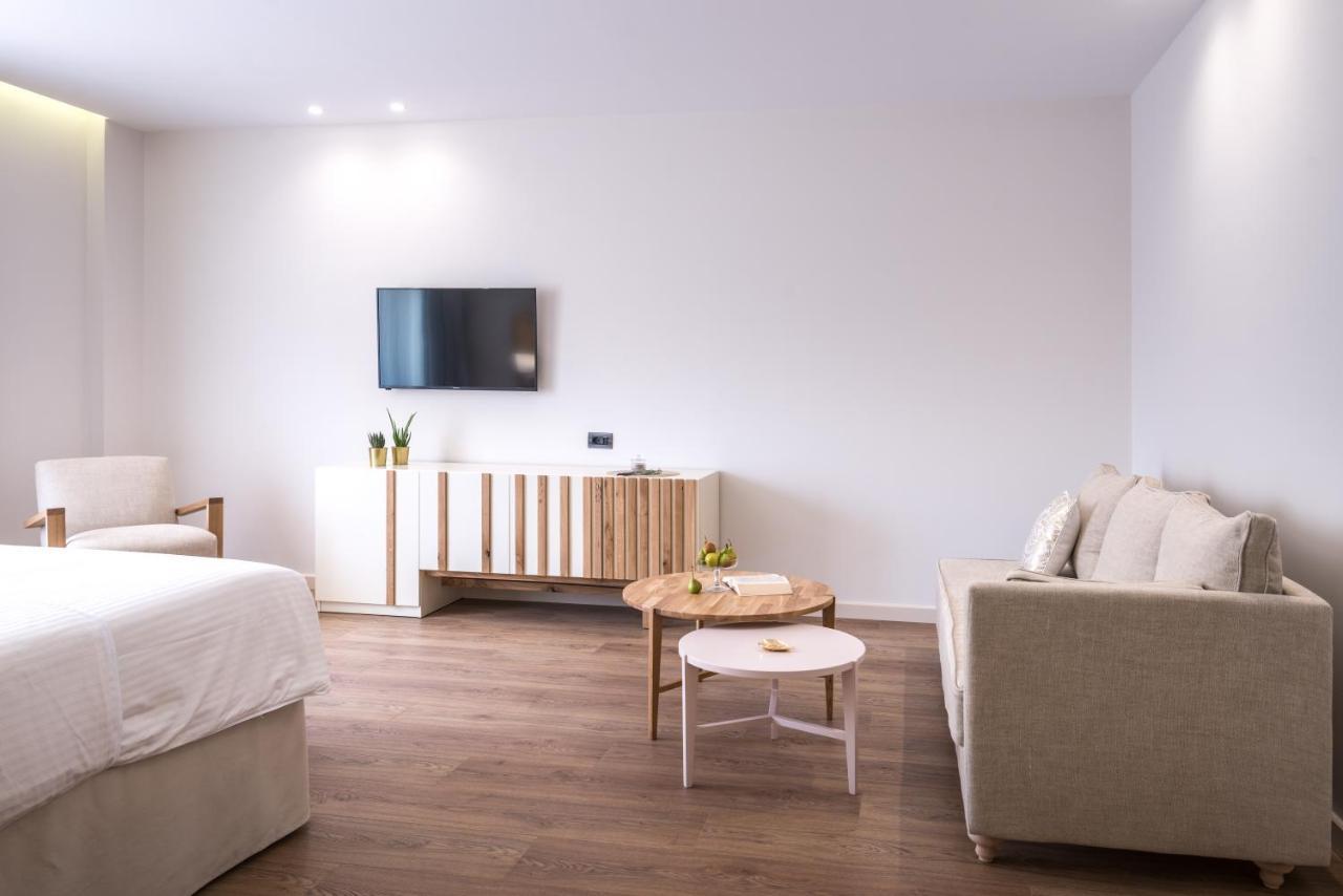 Glow Boutique & Sarandë