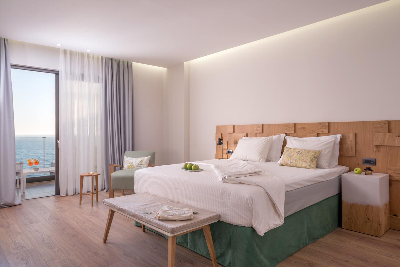 Hotel Glow Boutique & 4*